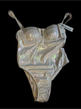 No Boundaries NWT Size: L Iridescent Pearl One-Piece Swimsuit
